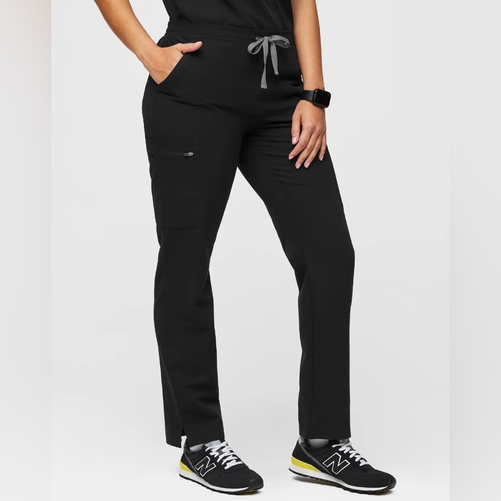 Figs Women's Black Straight Leg Pants